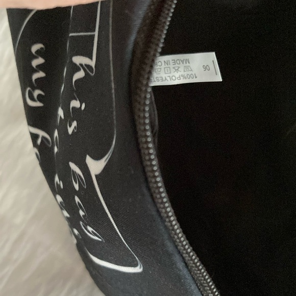 Cosmetic Case Black and White NWOT - Picture 8 of 13